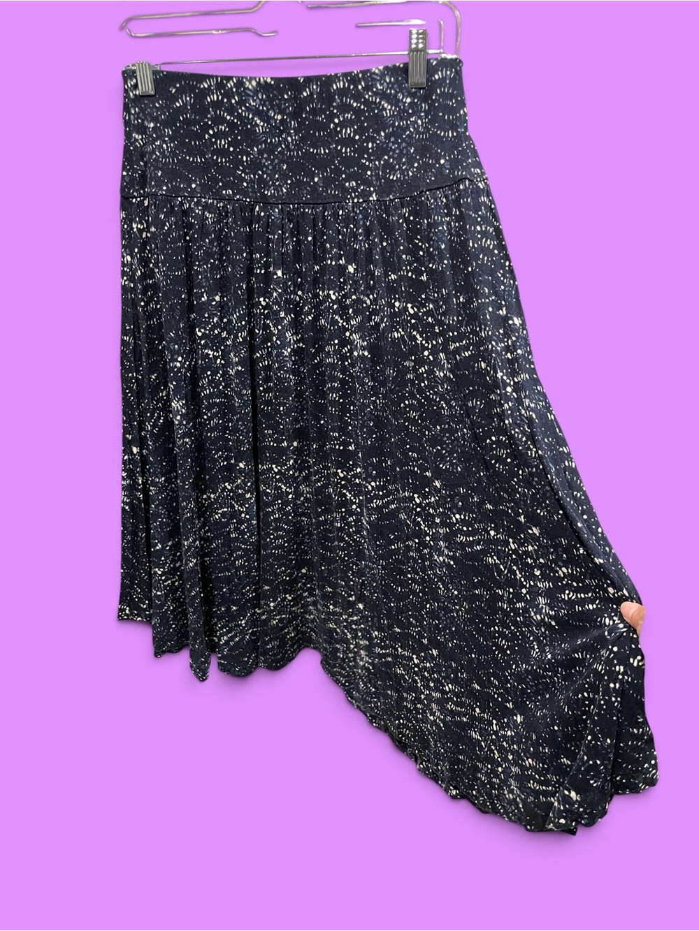 Cute soft flowy elastic waist navy starry night midi casual skirt beach coastal